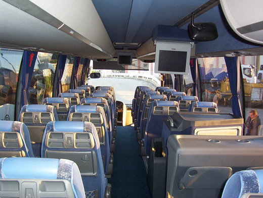 Autobus VOLVO 9B4 2728